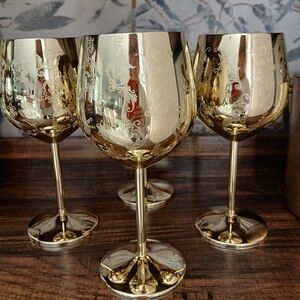 Elegant Gold Wine Goblet Set